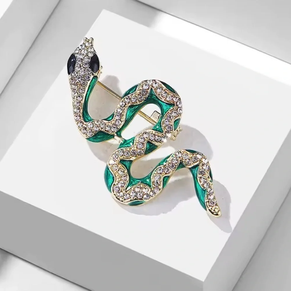 Serpenti Emerald Snake Gold Brooch